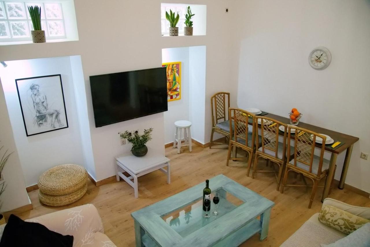 Aroura Homes Garden House 2Br 2Ba Free Parking 아테네 외부 사진